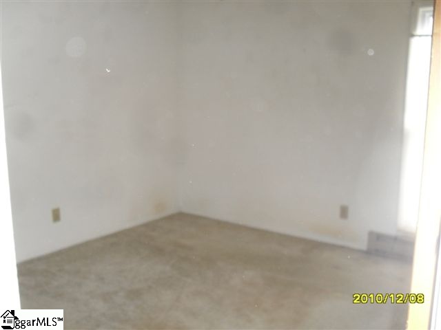 2 Nolan Road Travelers Rest, SC 29690 - Photo 5 of 7 Gallery Image 5