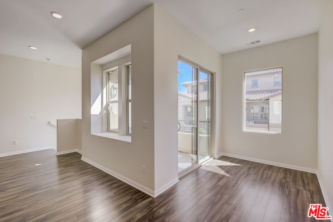 135 Neptune Irvine, CA 92618 - Photo 13 of 30