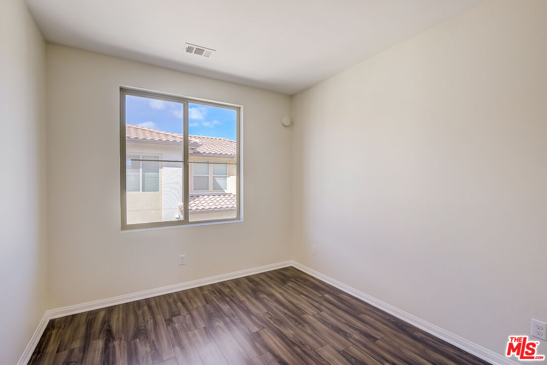 135 Neptune Irvine, CA 92618 - Photo 18 of 30