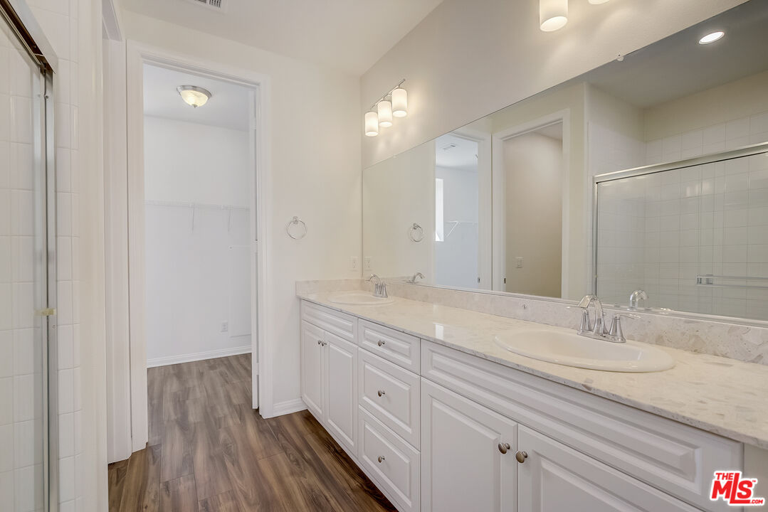 135 Neptune Irvine, CA 92618 - Photo 6 of 30