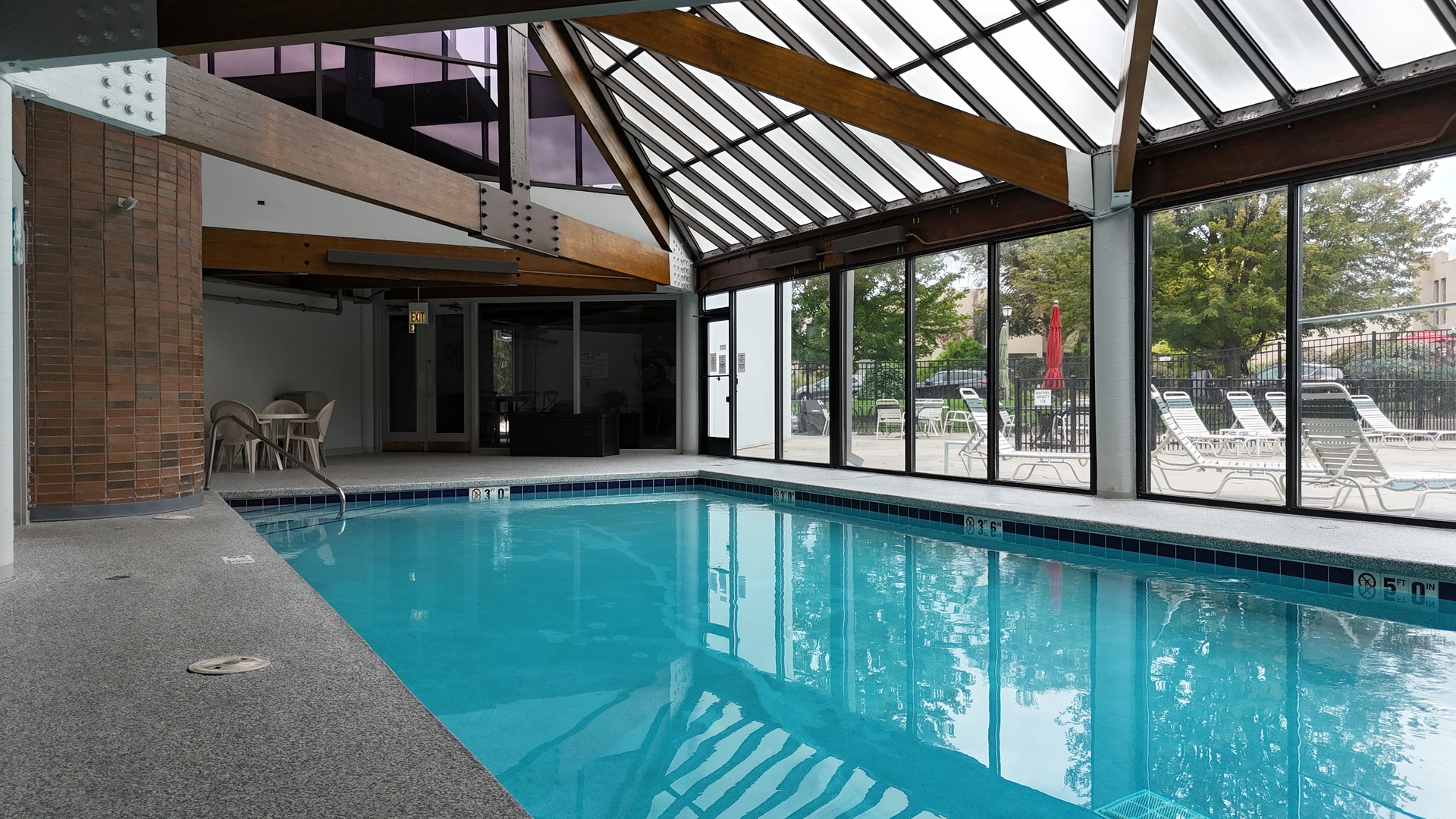 2 South Atrium Way, Unit 203 Elmhurst, IL 60126 - Photo 4 of 5