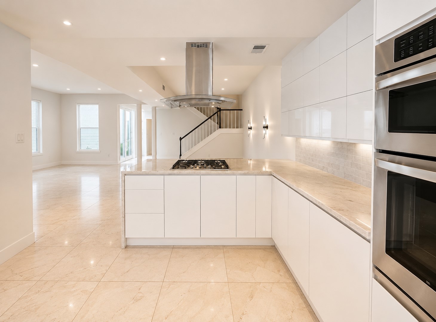 173 Sage Road Houston, TX 77056 - Photo 4 of 17 Kitchen