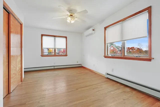 $999,000 | 40 Moshier Street, Greenwich, CT 06831