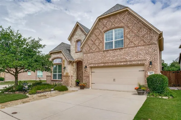 $655,000 | 417 Chestnut Lane, Roanoke, TX 76262