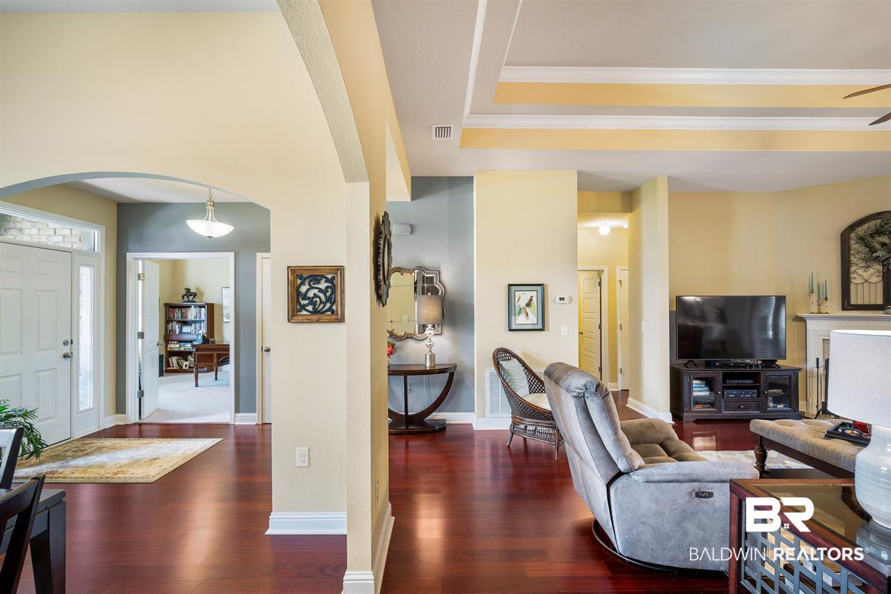9230 Appache Lane Daphne, AL 36526 - Photo 6 of 41 Living Room view