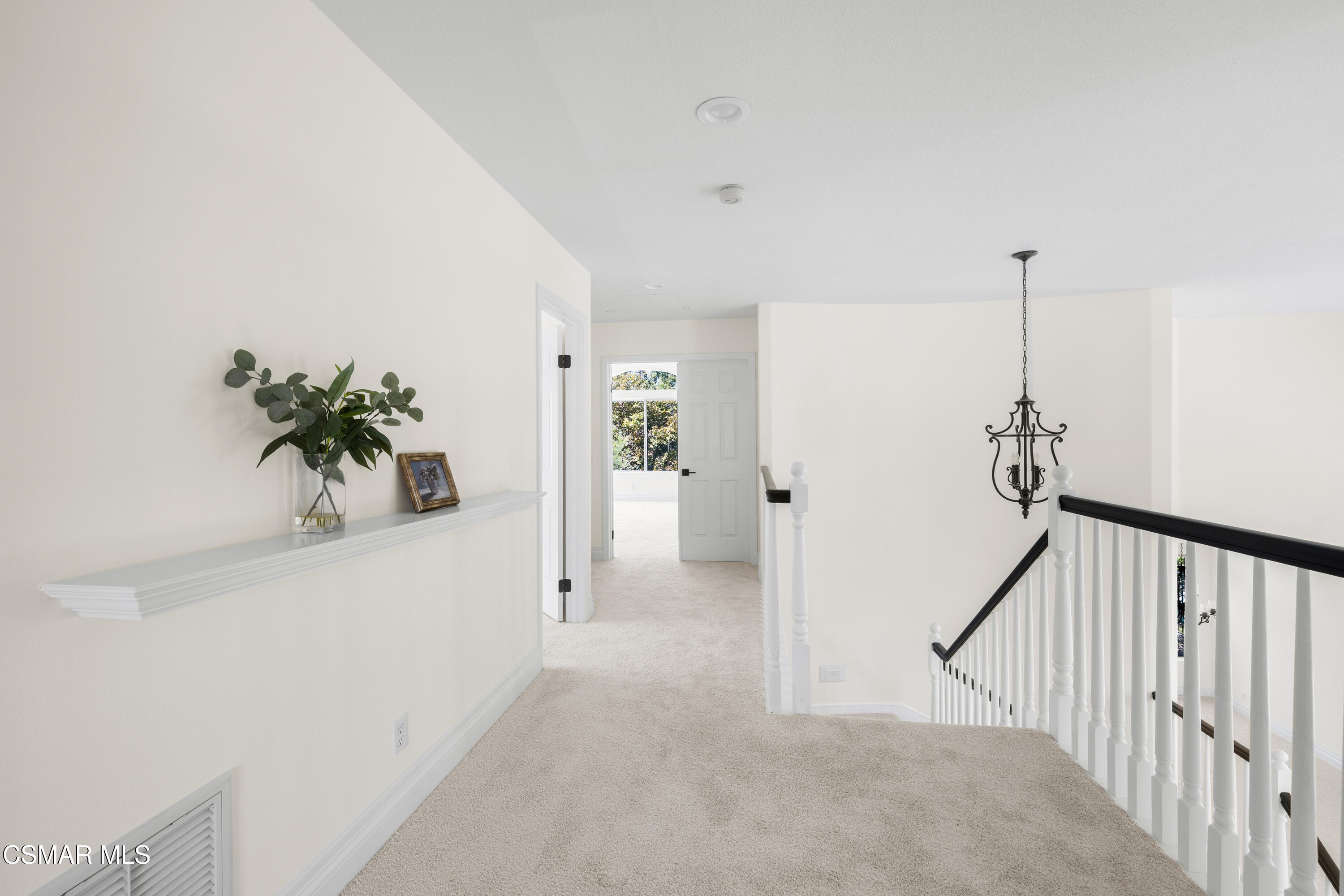 607 Hawks Bill Place Simi Valley, CA 93065 - Photo 15 of 33 HawksBill15