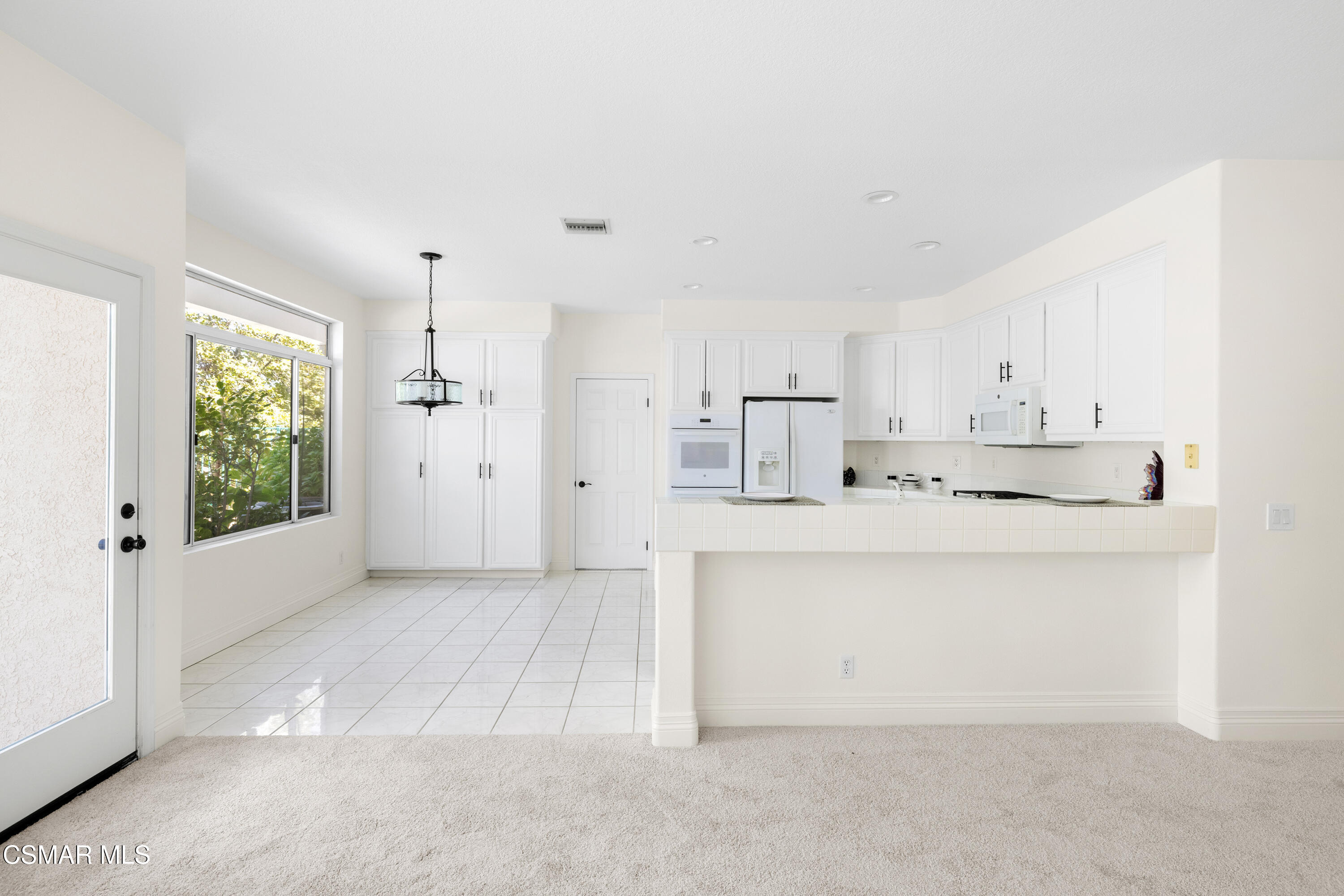 607 Hawks Bill Place Simi Valley, CA 93065 - Photo 9 of 33 HawksBill9 (1)