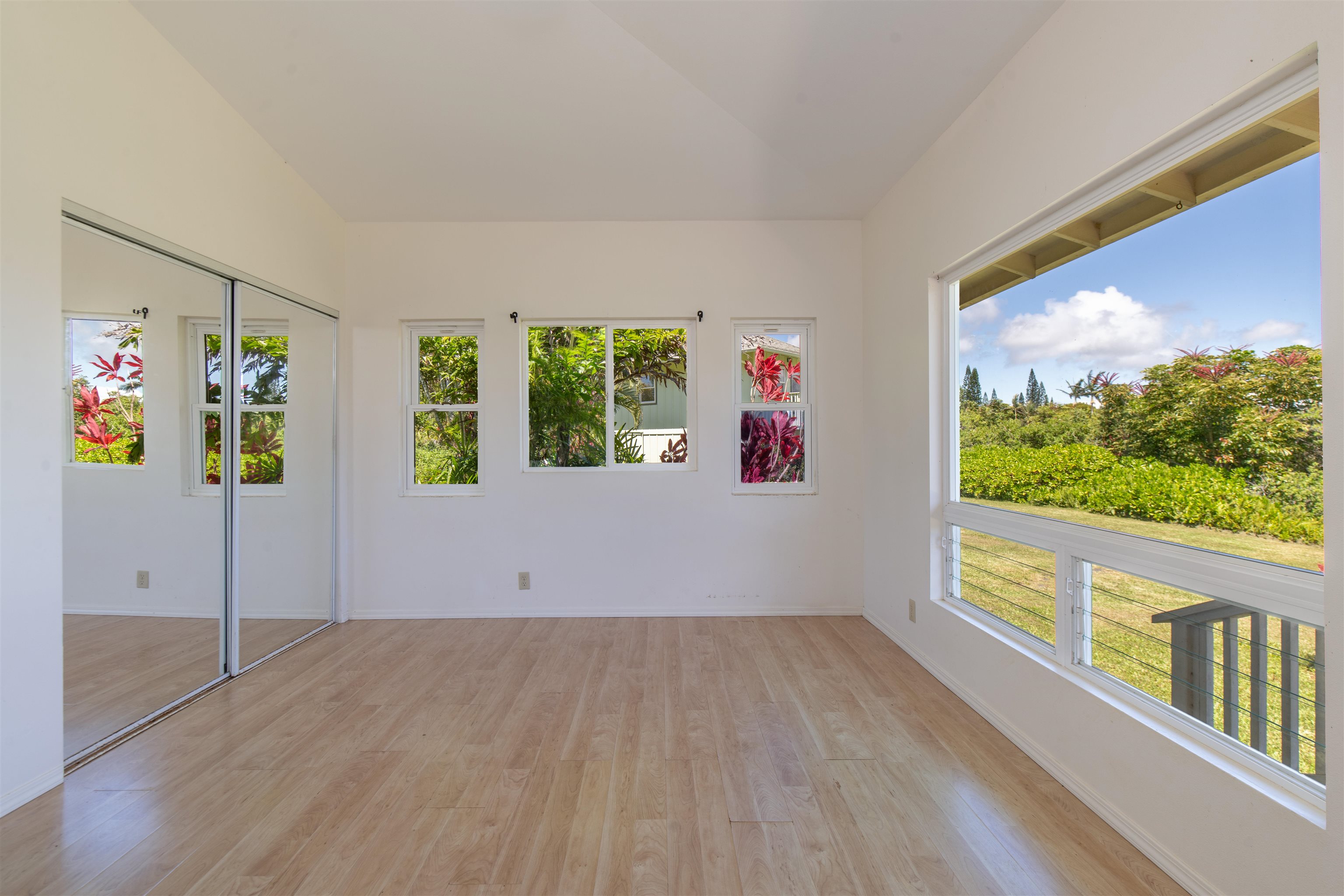 601 North Honokala Road, Unit B Haiku, HI 96708 - Photo 10 of 38