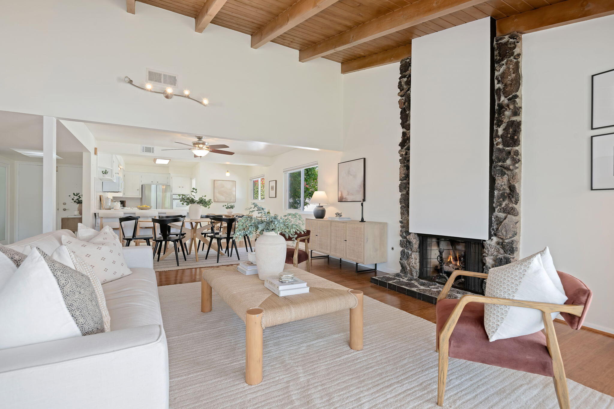 1111 Crestline Drive Santa Barbara, CA 93105 - Photo 7 of 38 07 - Living Room