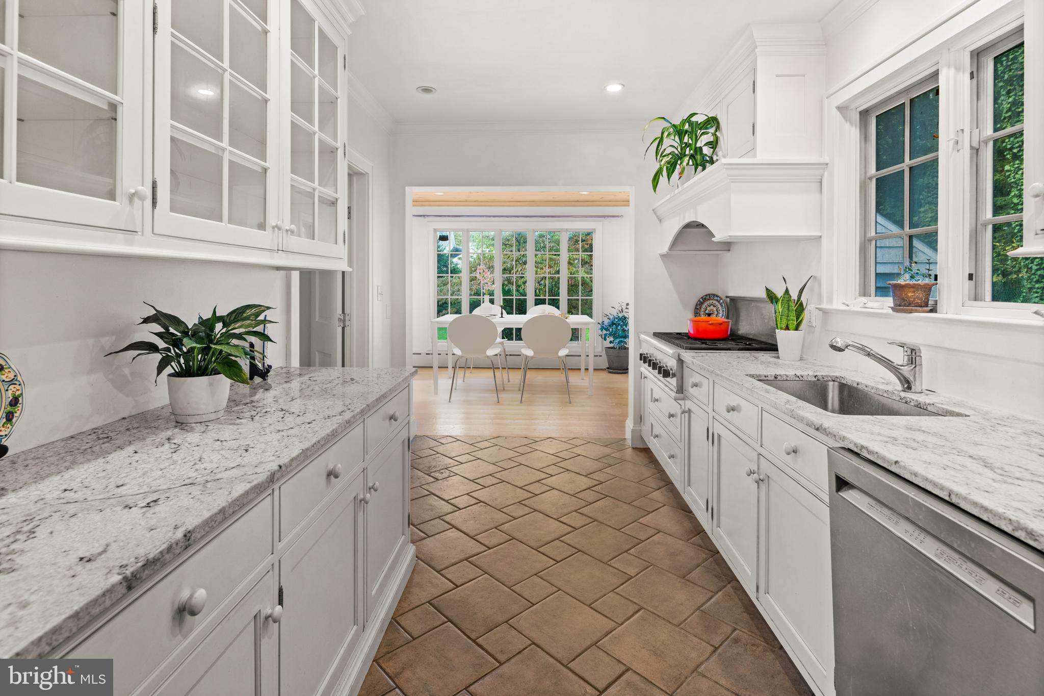 160 Springdale Road Princeton, NJ 08540 - Photo 6 of 38 Kitchen and breakfast room