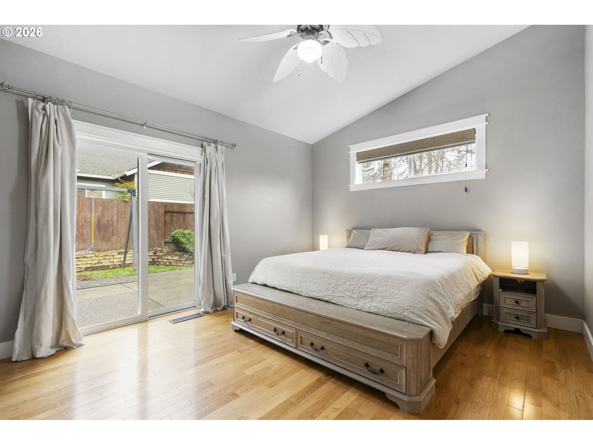 9250 Southwest Sagert Street Tualatin, OR 97062 - Photo 14 of 36 Owner's Suite Bedroom