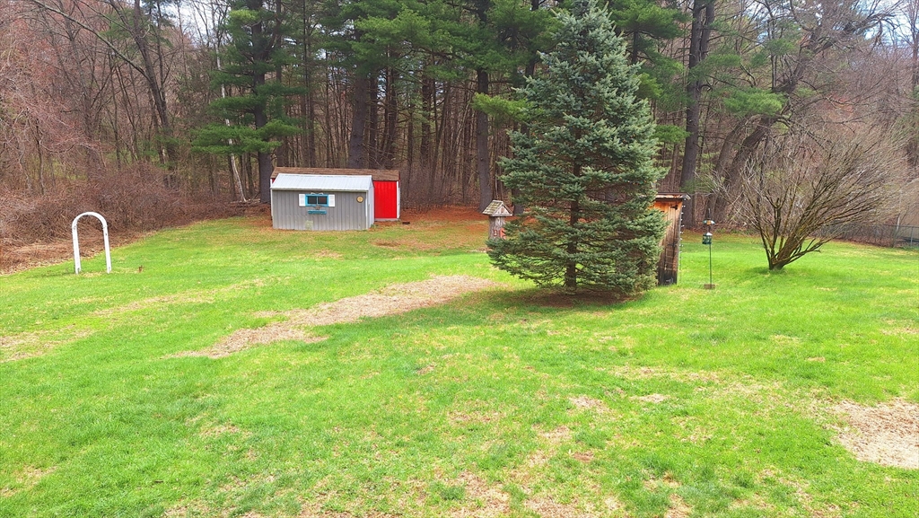 115 Senator Street Springfield, MA 01129 - Photo 19 of 20