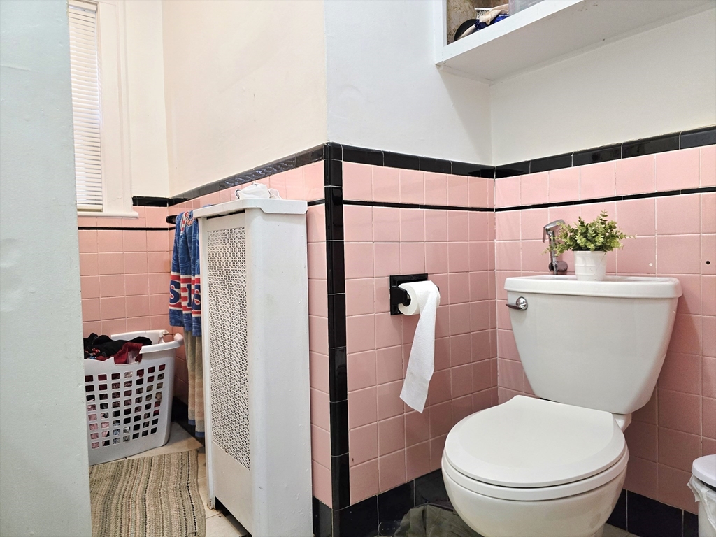 14 Harding Avenue Everett, MA 02149 - Photo 31 of 40