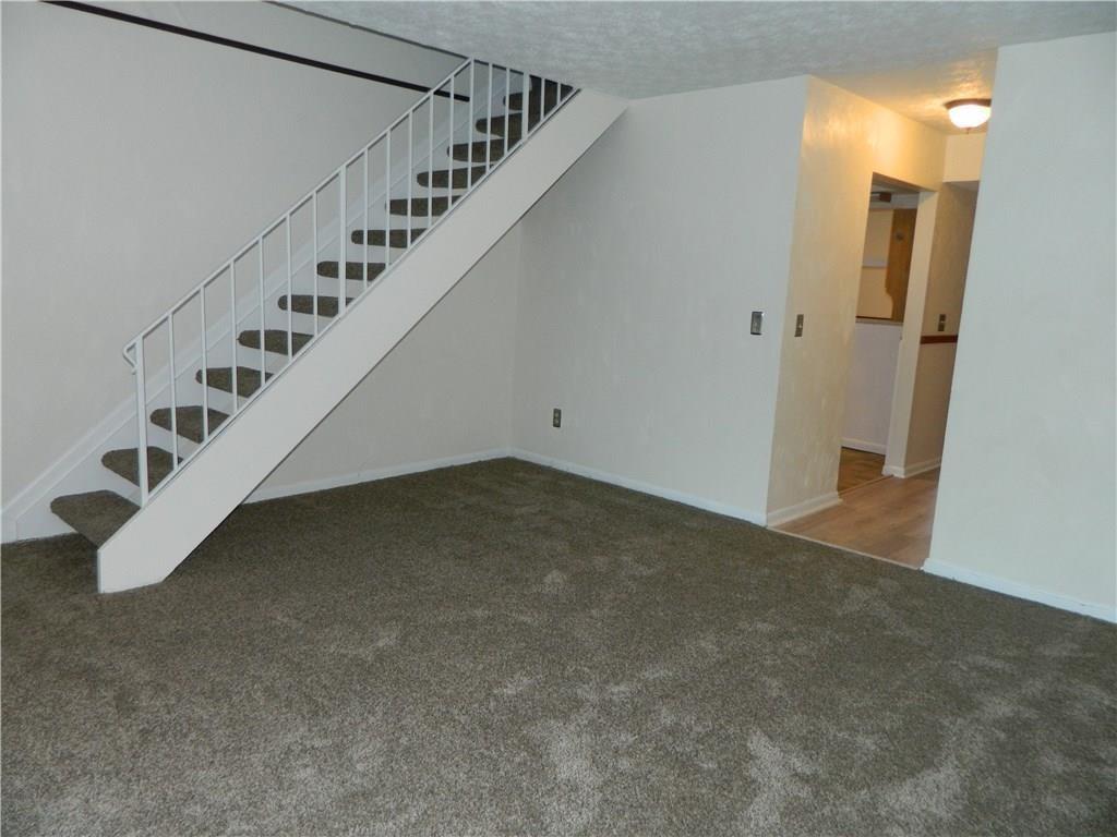 615 Villa Road, Unit F Springfield, OH 45503 - Photo 4 of 15 Gallery Image 4