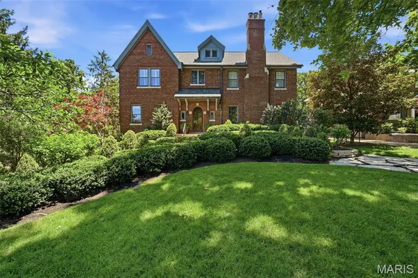 $1,799,000 | 444 Sherwood Drive, Webster Groves, MO 63119