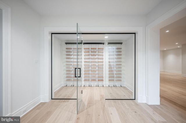 $2,570,607 | 2398 North Quincy Street, Arlington, VA 22207