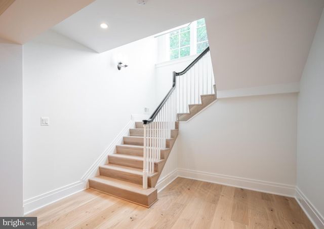 $2,570,607 | 2398 North Quincy Street, Arlington, VA 22207