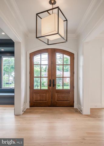 $2,570,607 | 2398 North Quincy Street, Arlington, VA 22207