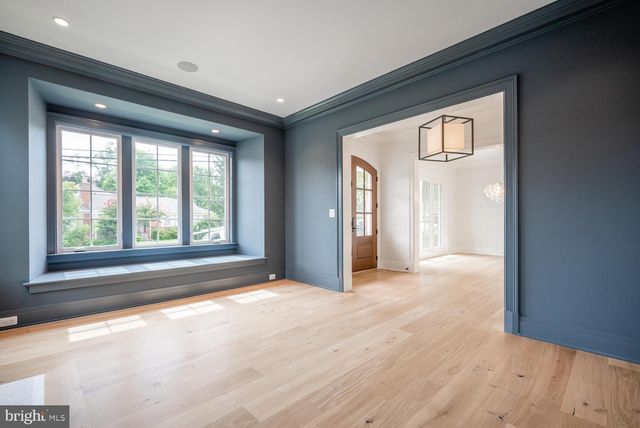 $2,570,607 | 2398 North Quincy Street, Arlington, VA 22207