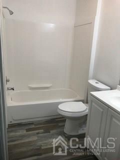 166 Prestwick Way, Unit 166 Edison, NJ 08820 - Photo 16 of 21 Gallery Image 16