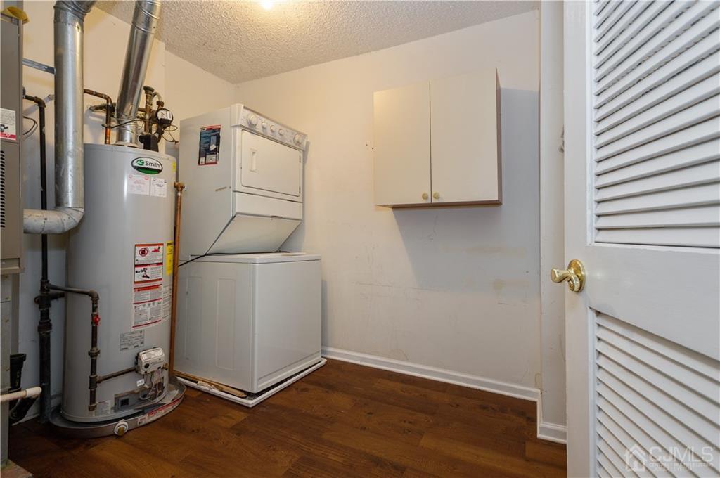 166 Prestwick Way, Unit 166 Edison, NJ 08820 - Photo 17 of 21 Gallery Image 17