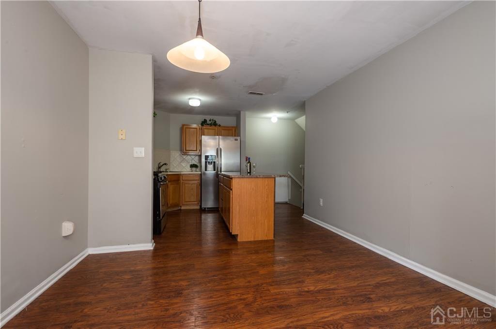 166 Prestwick Way, Unit 166 Edison, NJ 08820 - Photo 5 of 21 Gallery Image 5