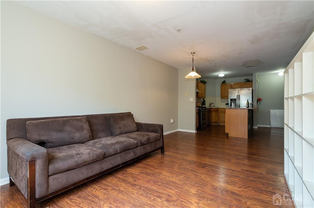 166 Prestwick Way, Unit 166 Edison, NJ 08820 - Photo 6 of 21 Gallery Image 6