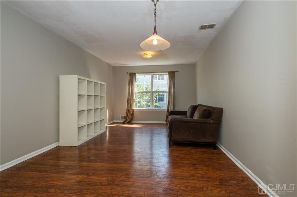 166 Prestwick Way, Unit 166 Edison, NJ 08820 - Photo 8 of 21 Gallery Image 8