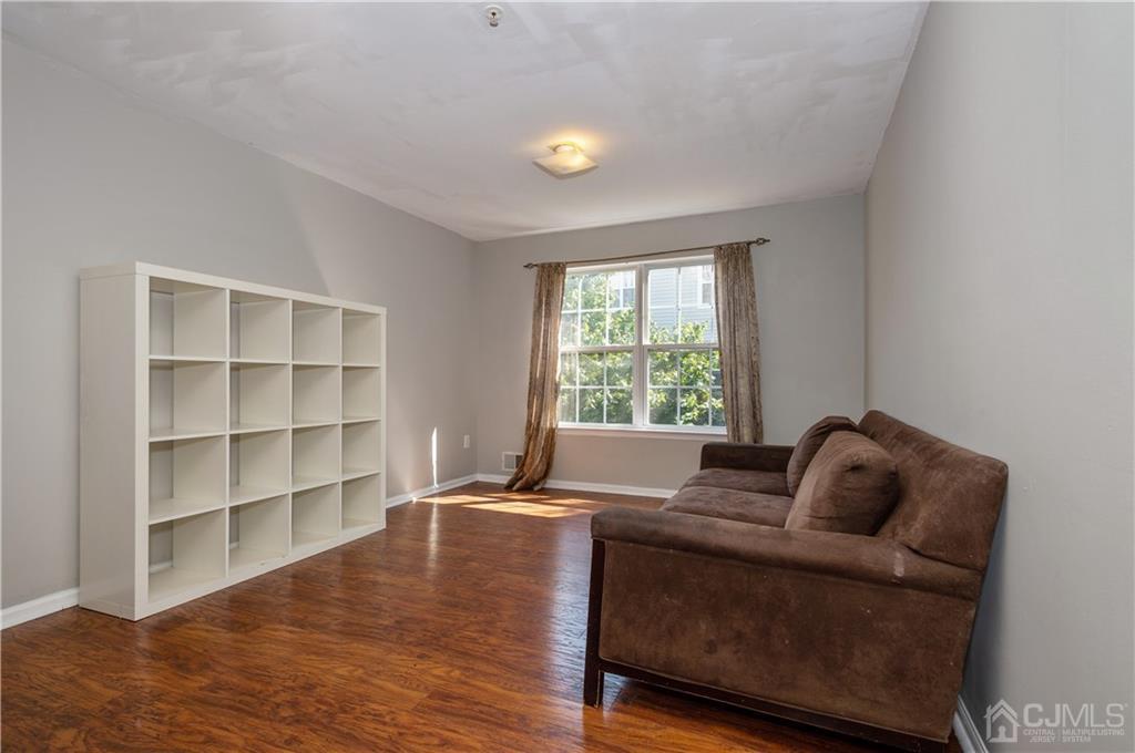 166 Prestwick Way, Unit 166 Edison, NJ 08820 - Photo 9 of 21 Gallery Image 9