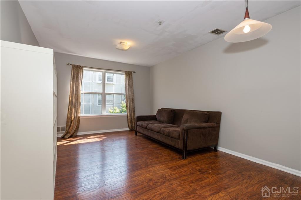 166 Prestwick Way, Unit 166 Edison, NJ 08820 - Photo 10 of 21 Gallery Image 10