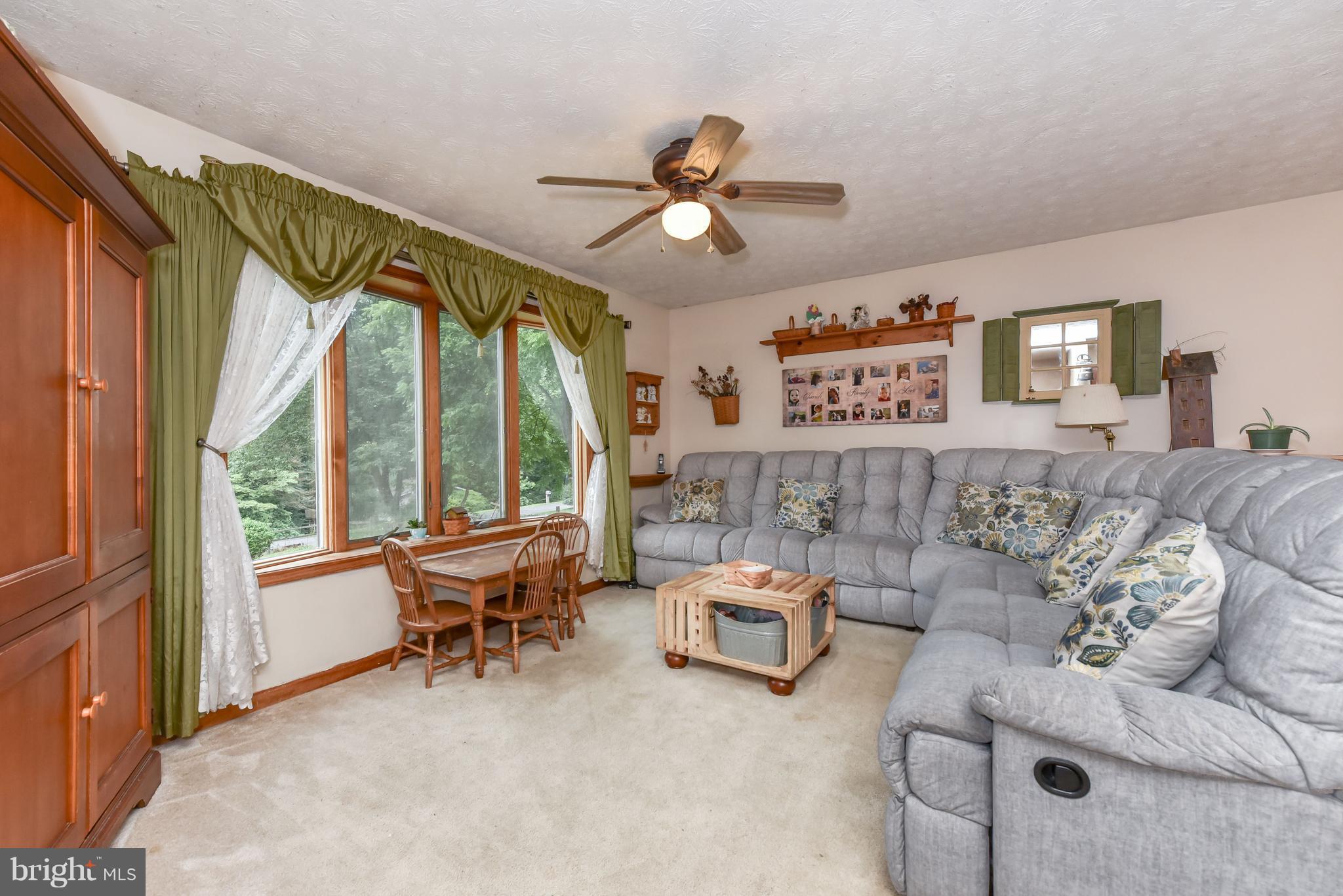 215 Codjus Drive Rising Sun, MD 21911 - Photo 6 of 18 Living Room