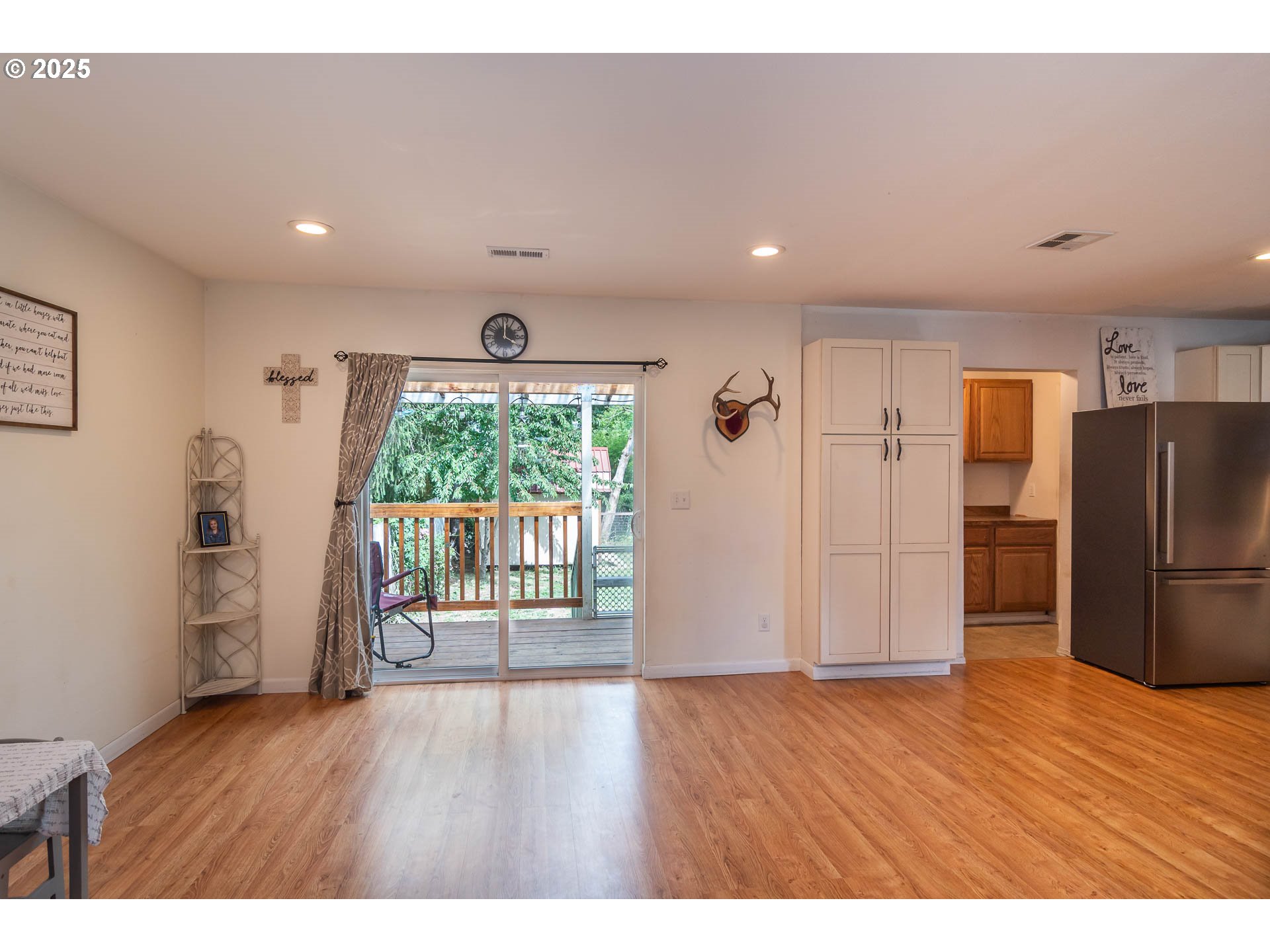 314 South Cedar Street Drain, OR 97435 - Photo 8 of 41