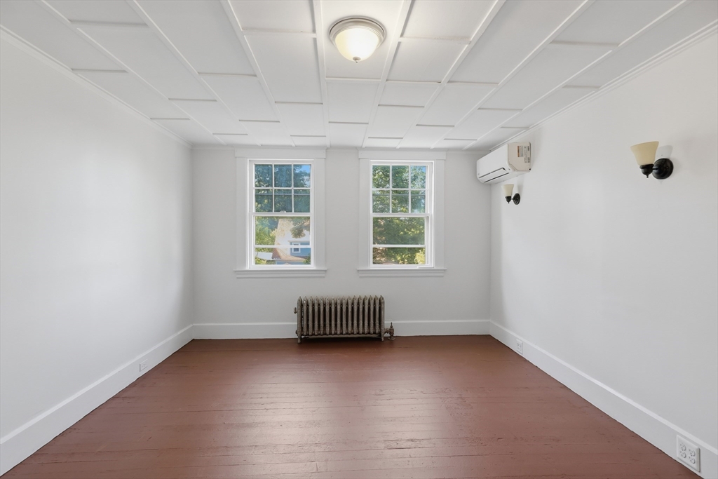 76 Grant Street Gardner, MA 01440 - Photo 17 of 27