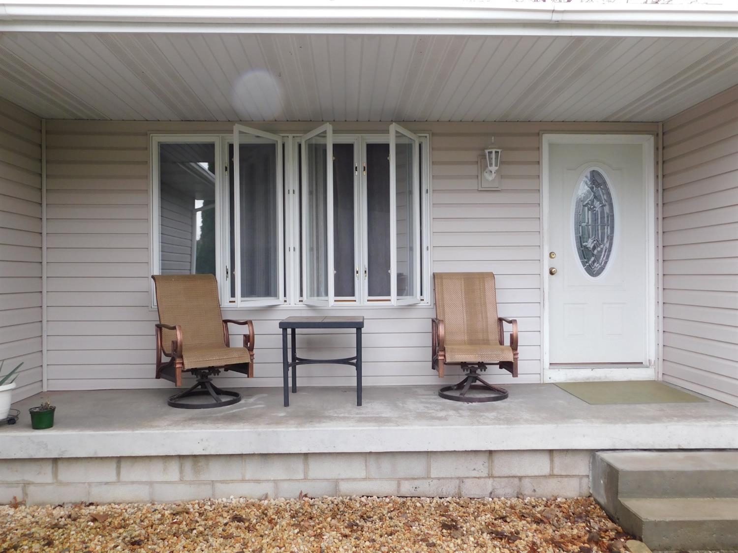 9102 Estates Drive Demotte, IN 46310 - Photo 5 of 30 1500x1124