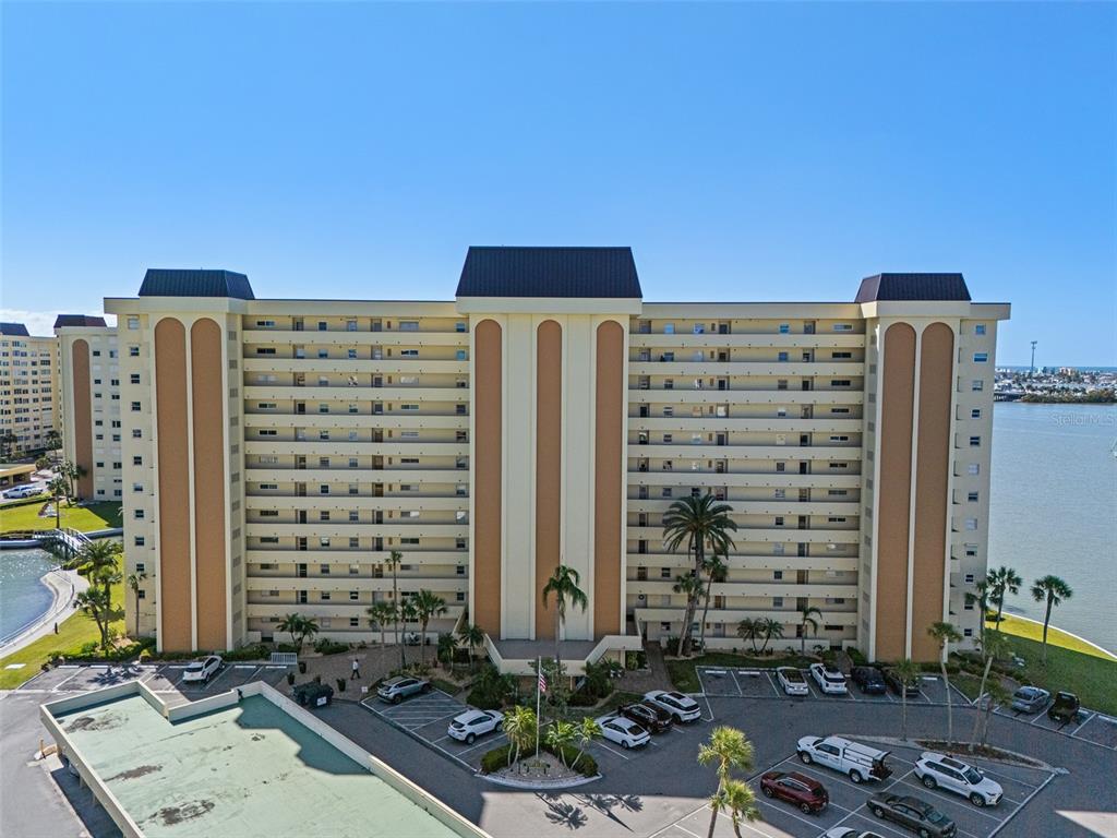 4775 Cove Circle, Unit 103 St. Petersburg, FL 33708 - Photo 47 of 61