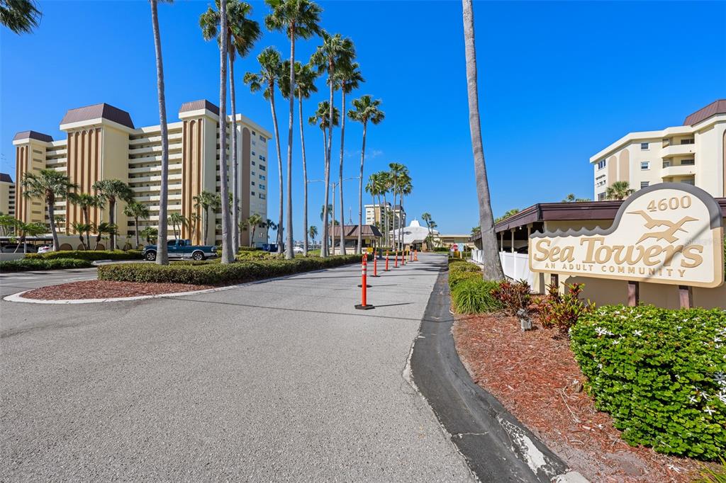 4775 Cove Circle, Unit 103 St. Petersburg, FL 33708 - Photo 61 of 61 a view of a city with tall buildings