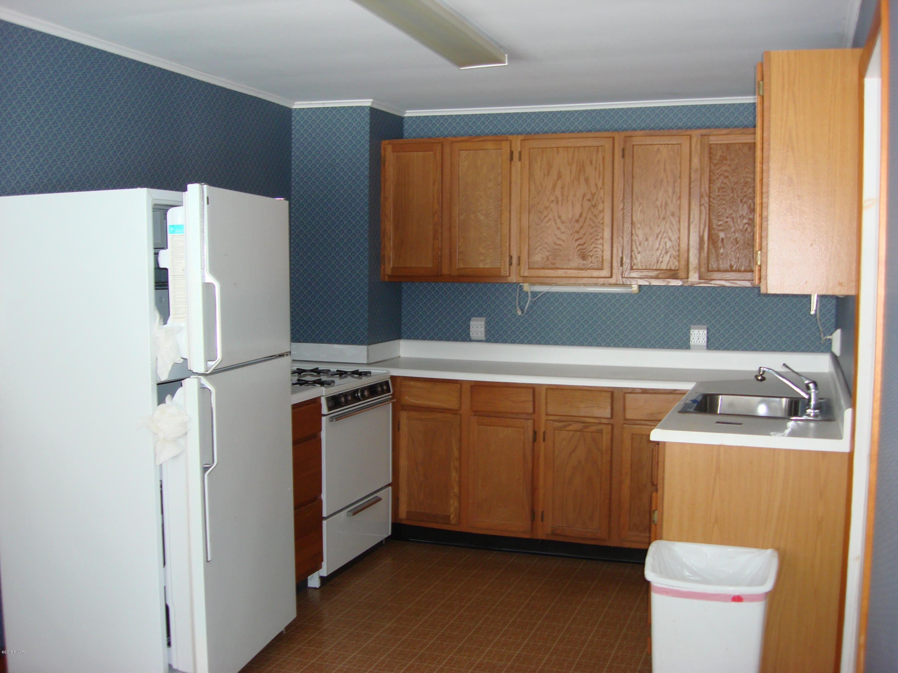 109 Mill Rift Road Matamoras, PA 18336 - Photo 4 of 28