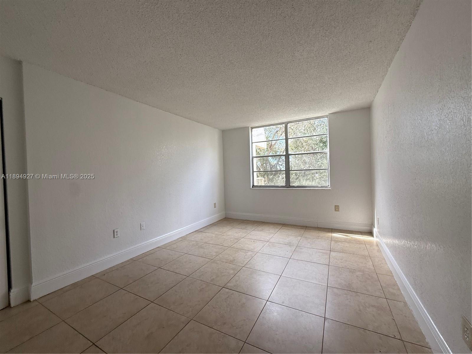 13100 Southwest 92nd Avenue, Unit APH7 Miami, FL 33176 - Photo 13 of 26