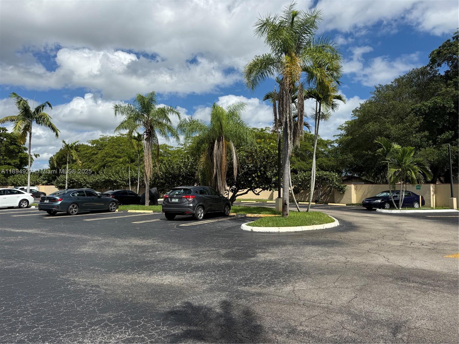 13100 Southwest 92nd Avenue, Unit APH7 Miami, FL 33176 - Photo 4 of 26