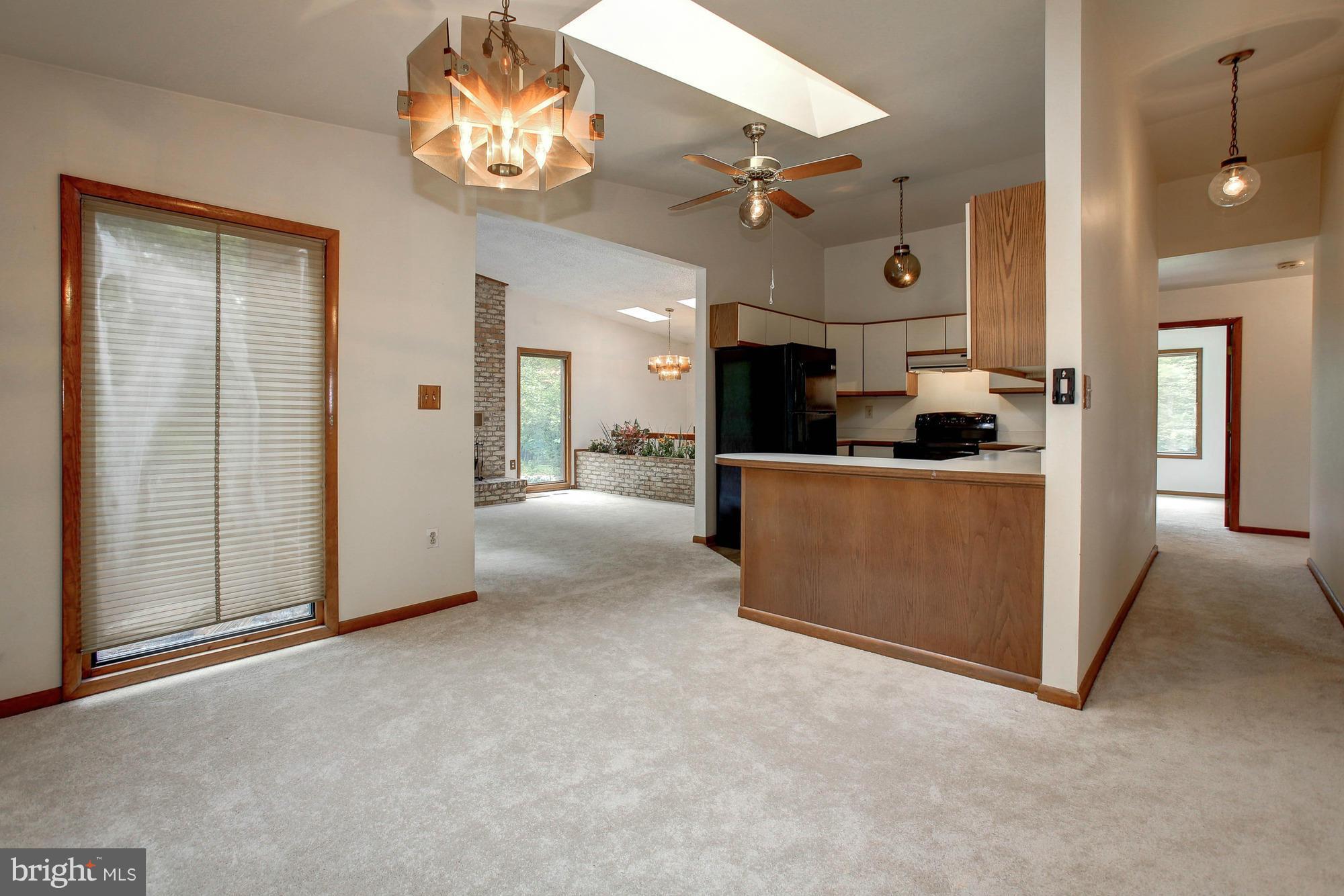 12371 Hunters Grove Road Manassas, VA 20112 - Photo 12 of 30 Dining Room