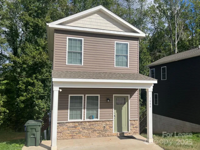 $1,615 | 1086 20th Street Northeast, Hickory, NC 28601