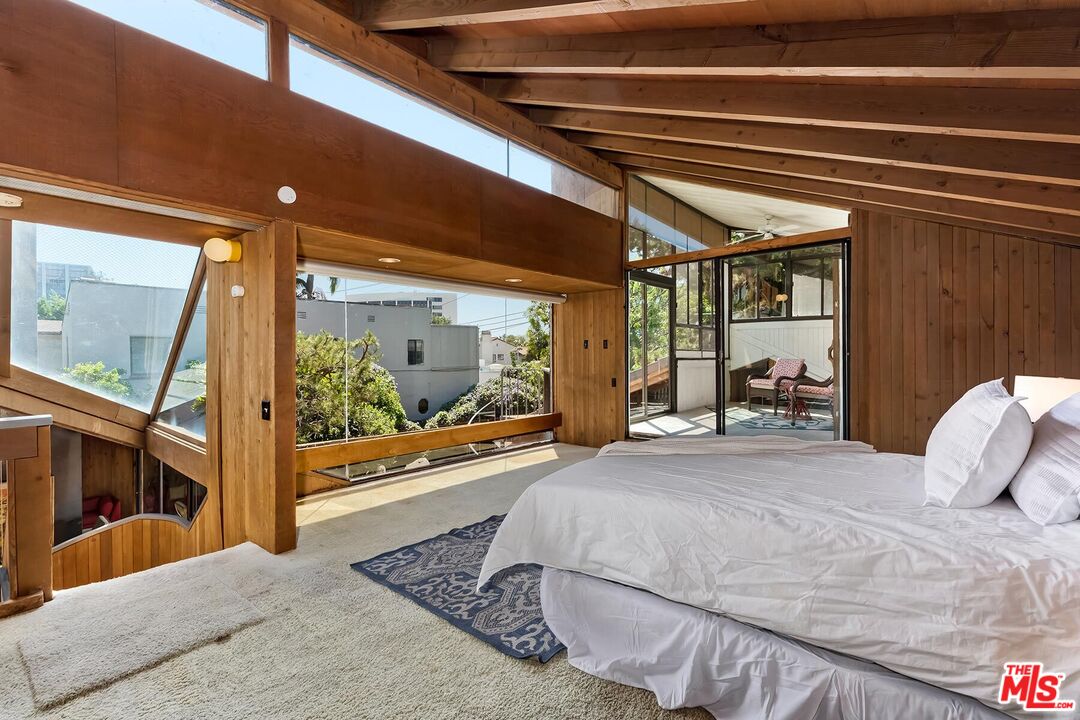 515 North Roxbury Drive Beverly Hills, CA 90210 - Photo 15 of 24