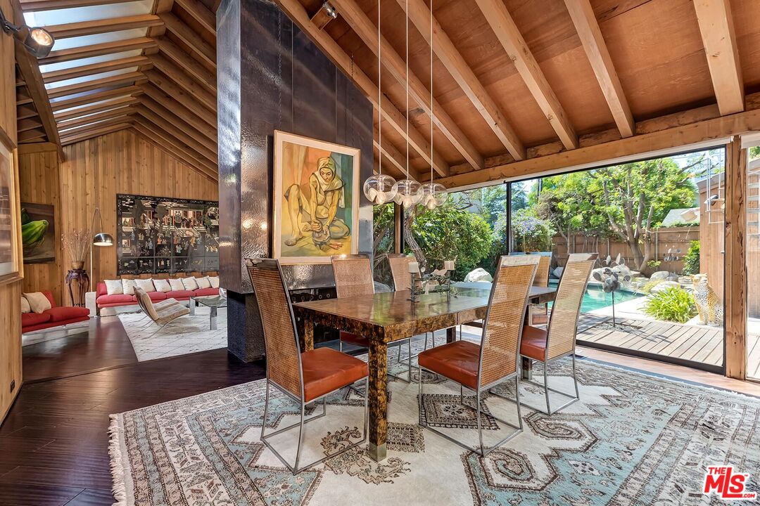 515 North Roxbury Drive Beverly Hills, CA 90210 - Photo 5 of 24