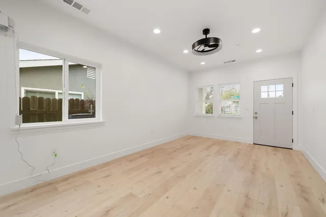 $629,999 | 3343 Western Avenue, Sacramento, CA 95838