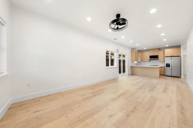 $629,999 | 3343 Western Avenue, Sacramento, CA 95838