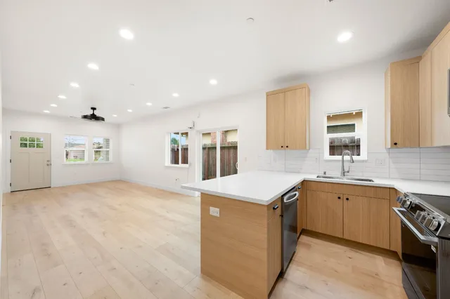 $629,999 | 3343 Western Avenue, Sacramento, CA 95838