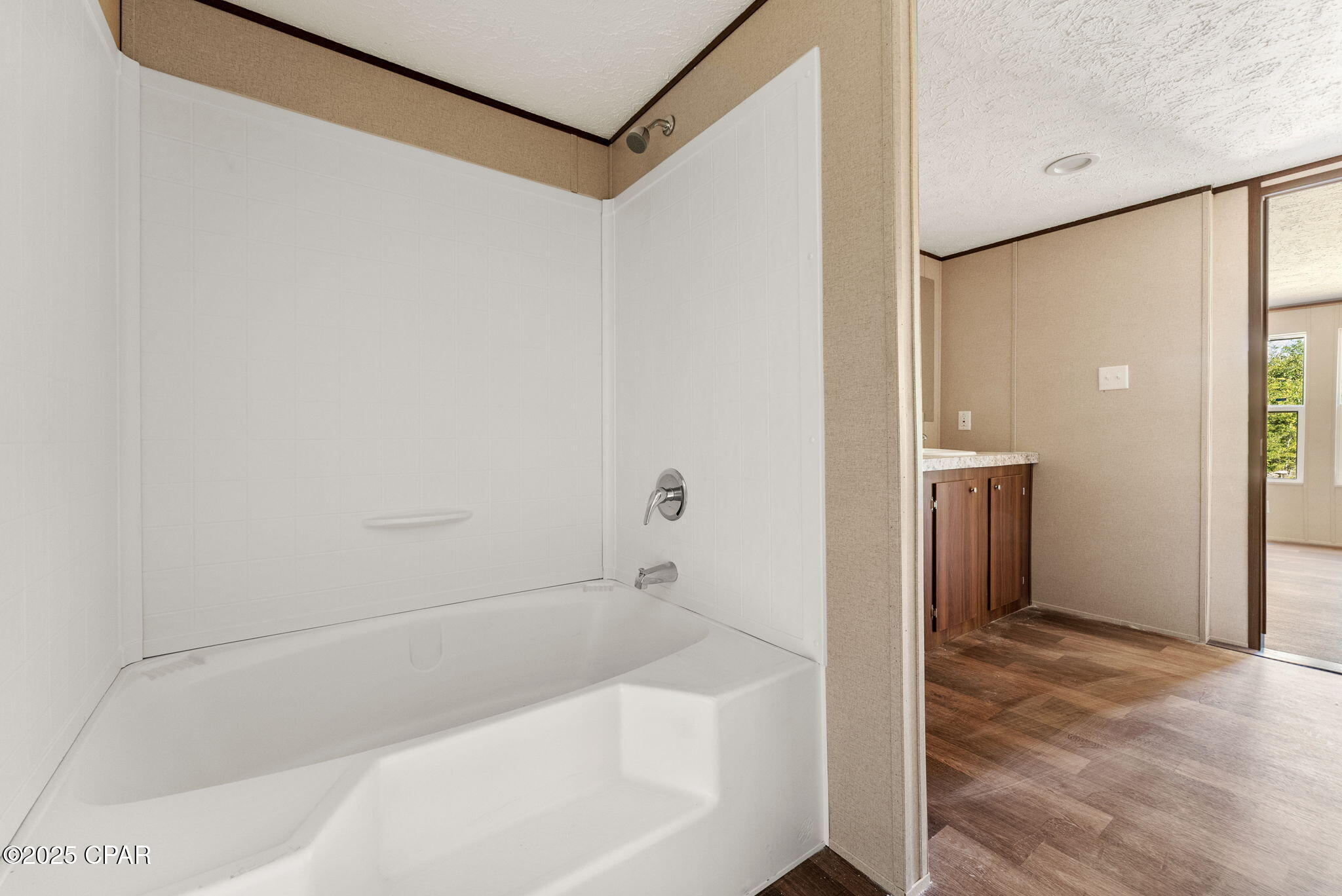 219 Transmitter Road Panama City, FL 32401 - Photo 7 of 29 Gallery Image 7