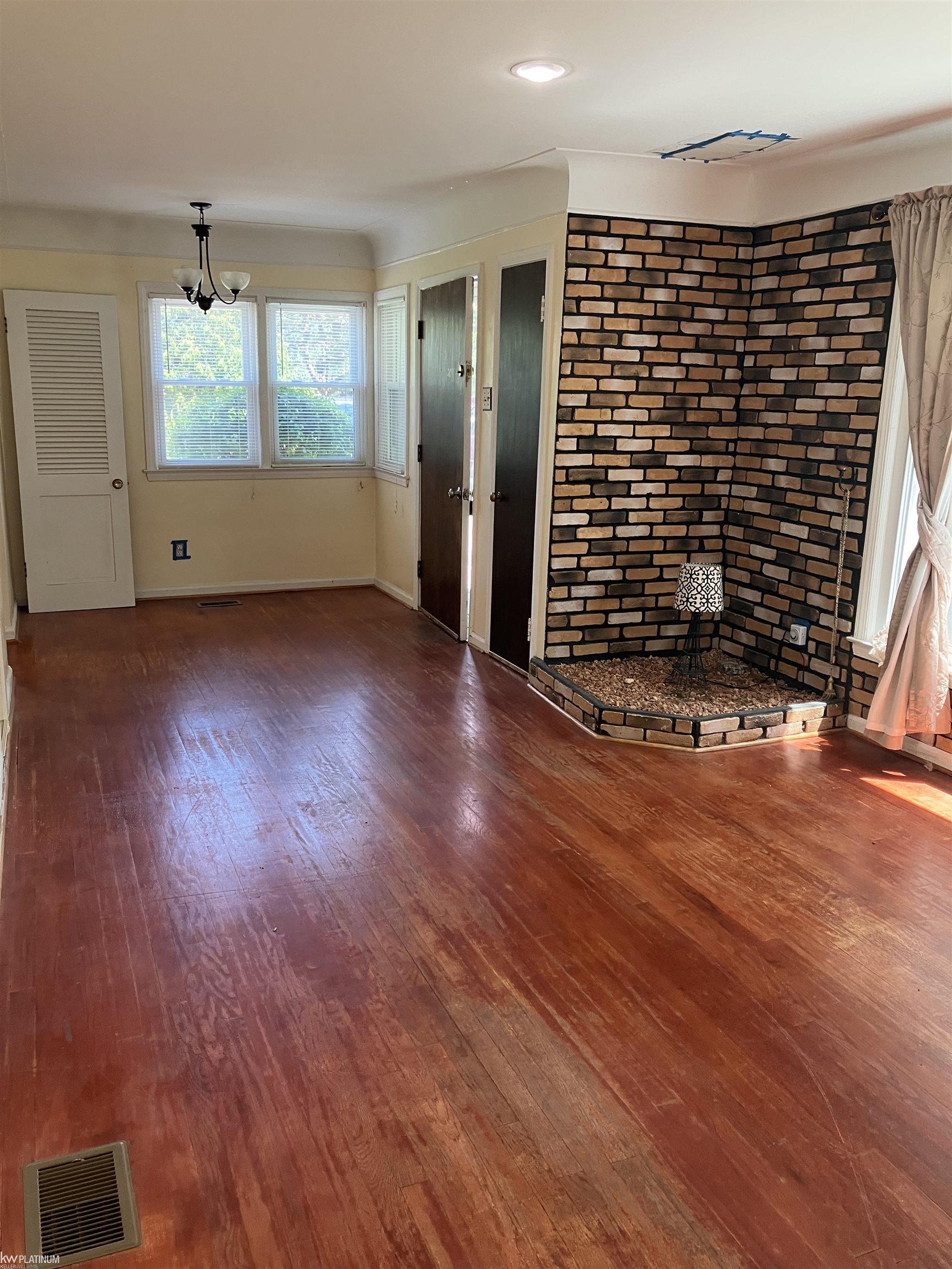 8915 21 Mile Road Utica, MI 48317 - Photo 5 of 22