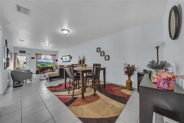 $3,250 | 7567 North Augusta Drive, Unit FRONT, Hialeah, FL 33015