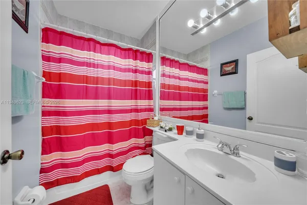 $3,250 | 7567 North Augusta Drive, Unit FRONT, Hialeah, FL 33015